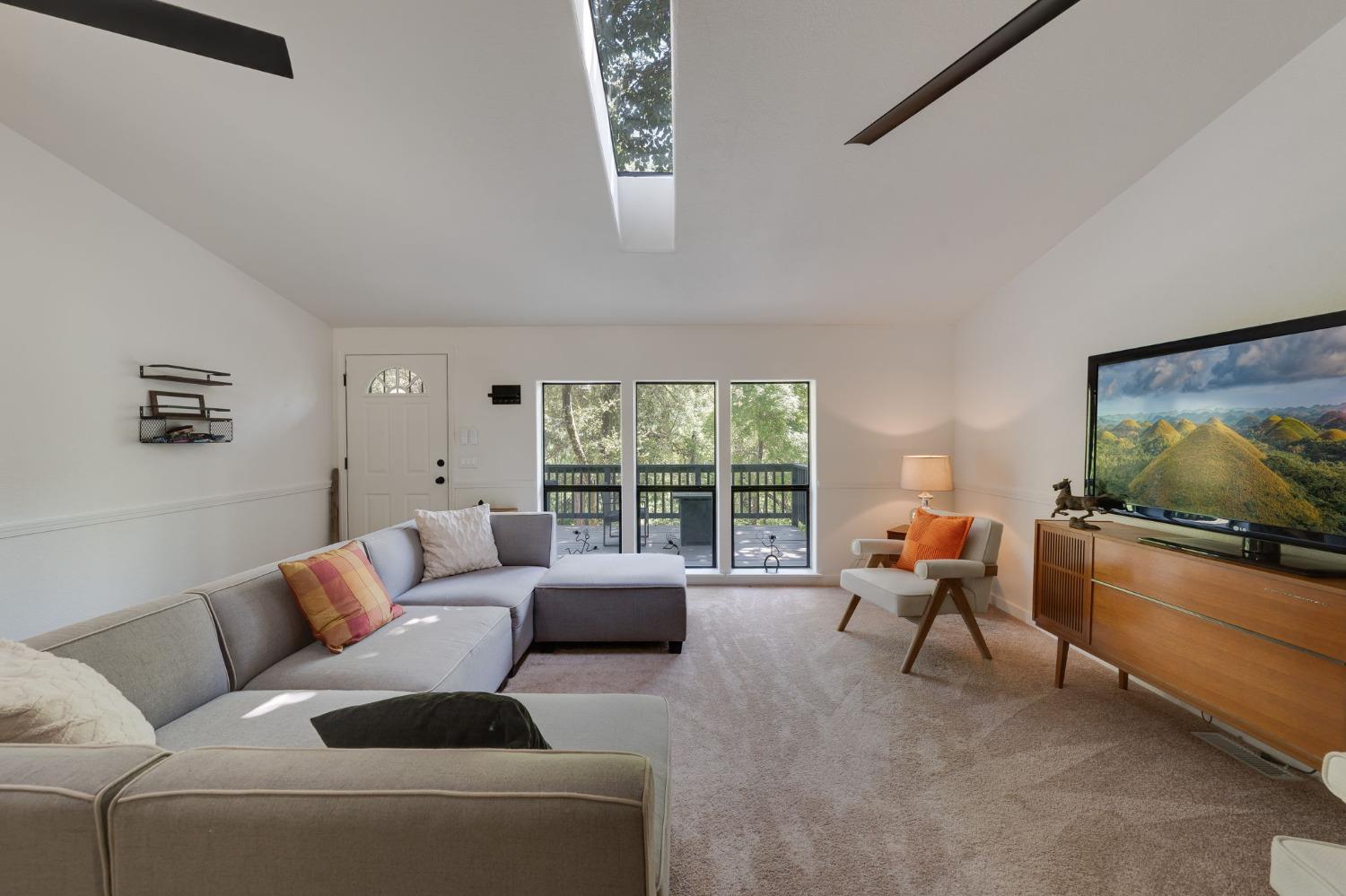 Laurel Canyon Road, Sutter Creek, California image 8