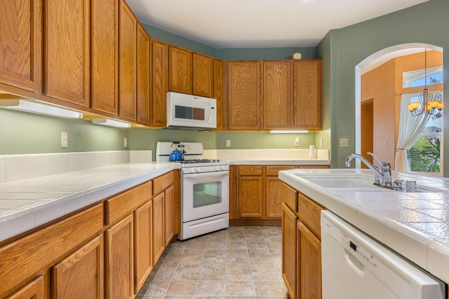 Detail Gallery Image 24 of 55 For 1700 Imshu Ct, Hughson,  CA 95326 - 3 Beds | 2 Baths