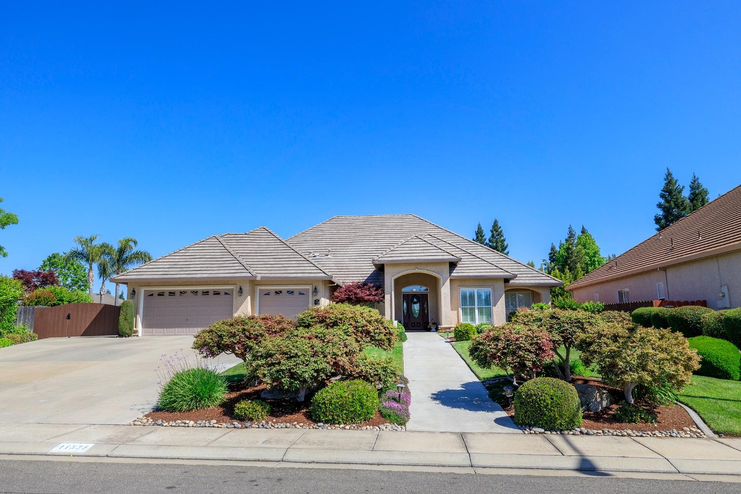 Detail Gallery Image 1 of 77 For 11325 Wild Oak Dr, Oakdale,  CA 95361 - 4 Beds | 2/1 Baths