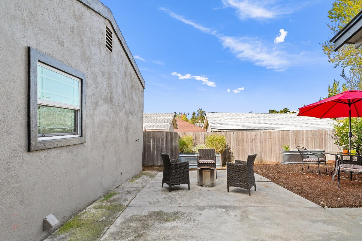 E. 31st Street, Oakland, California image 34