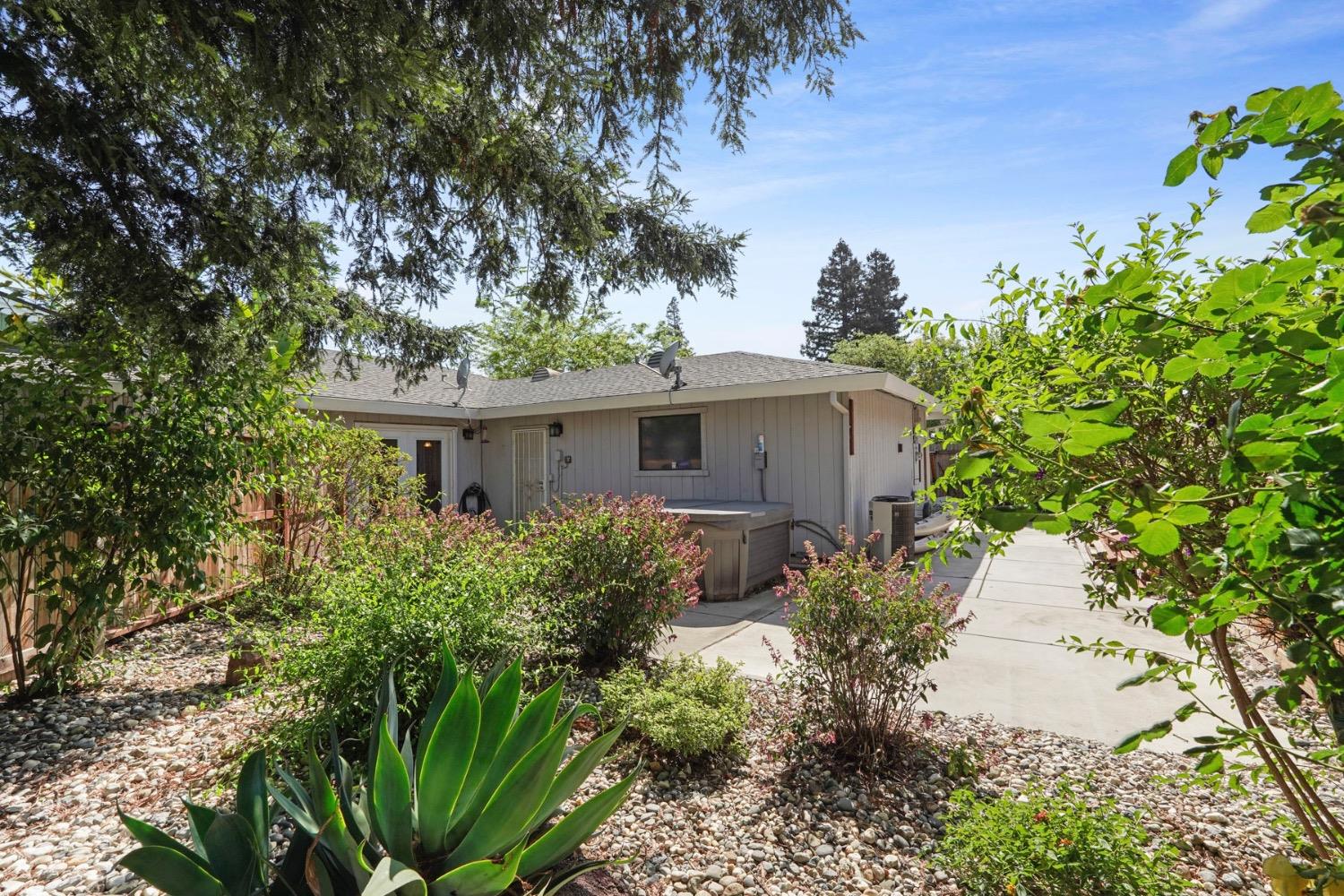 Flowerwood Way, Sacramento, California image 31