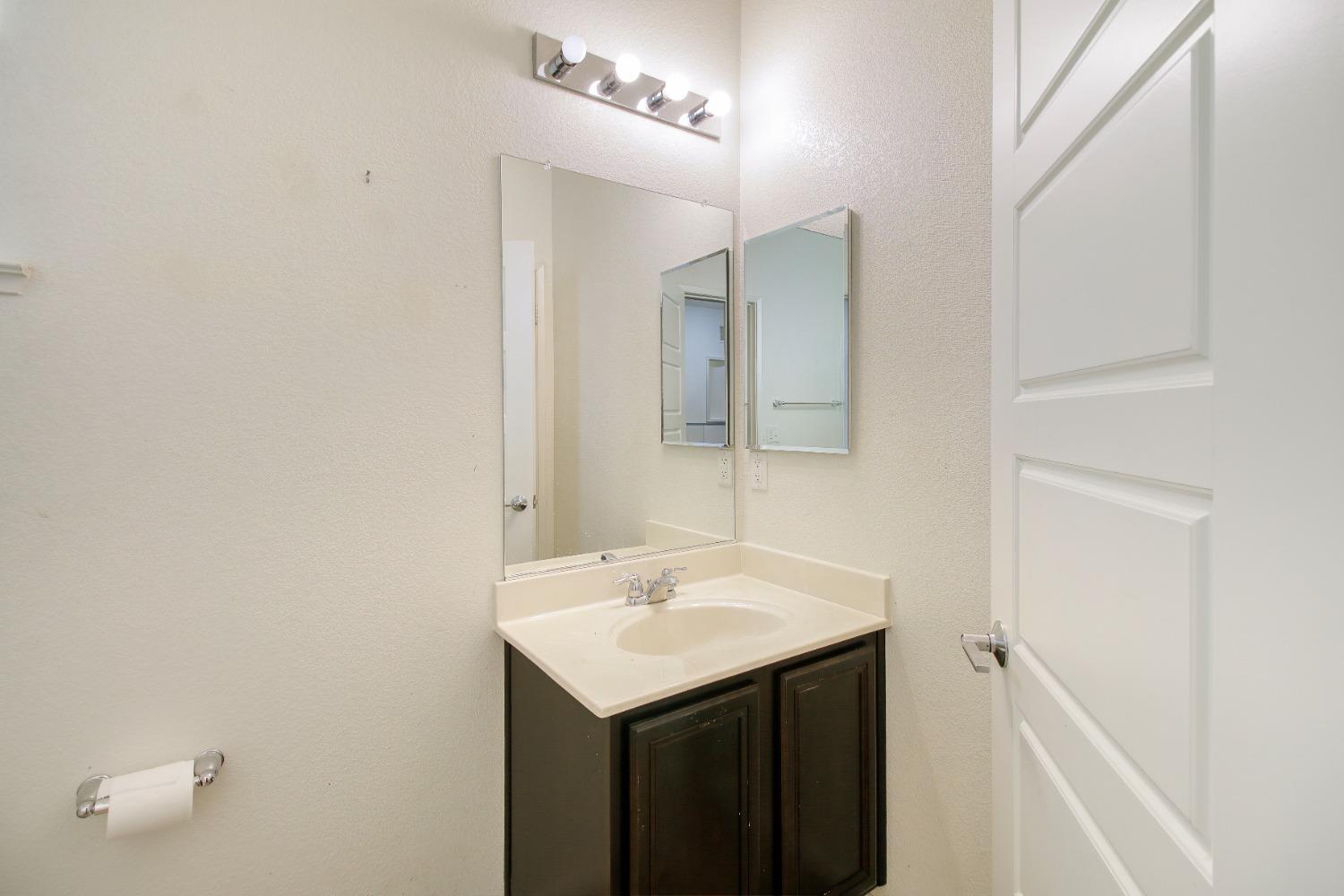 Weathervane Way, Roseville, California image 17