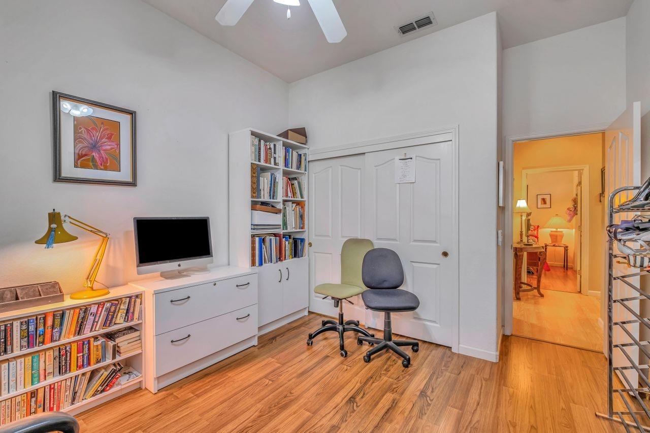 Detail Gallery Image 20 of 26 For 9505 Emerald Cove Ln, Elk Grove,  CA 95758 - 3 Beds | 2 Baths