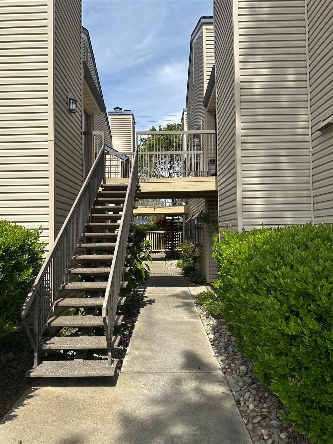 Hurley Way #12, Sacramento, California image 2