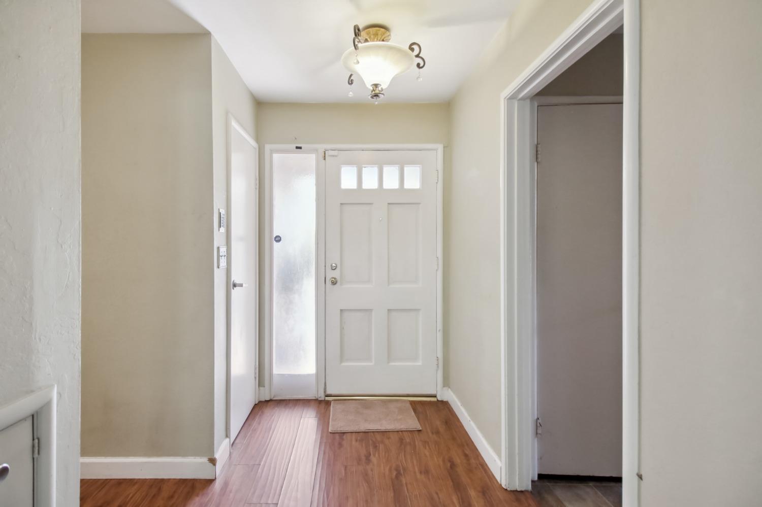 Calistoga Way, Sacramento, California image 7
