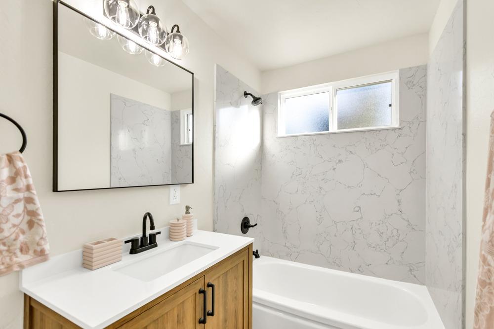 Mayfair Drive, Sacramento, California image 19