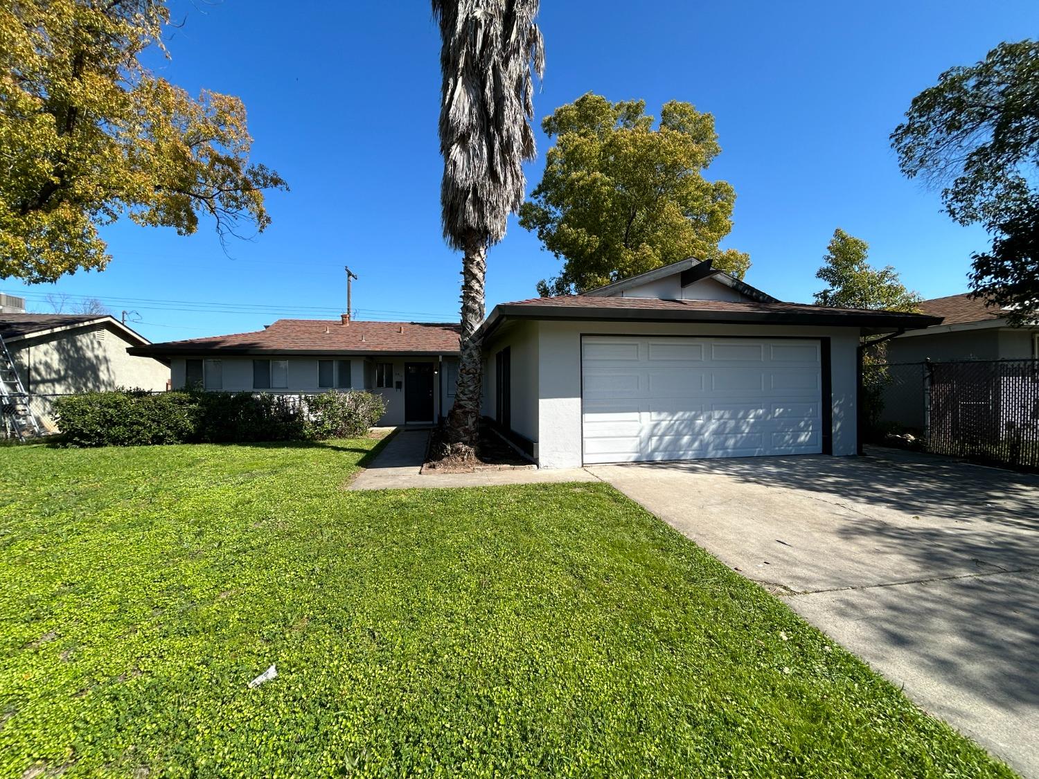 Detail Gallery Image 15 of 16 For 6917 Stillwater Way, Sacramento,  CA 95828 - 3 Beds | 1/1 Baths