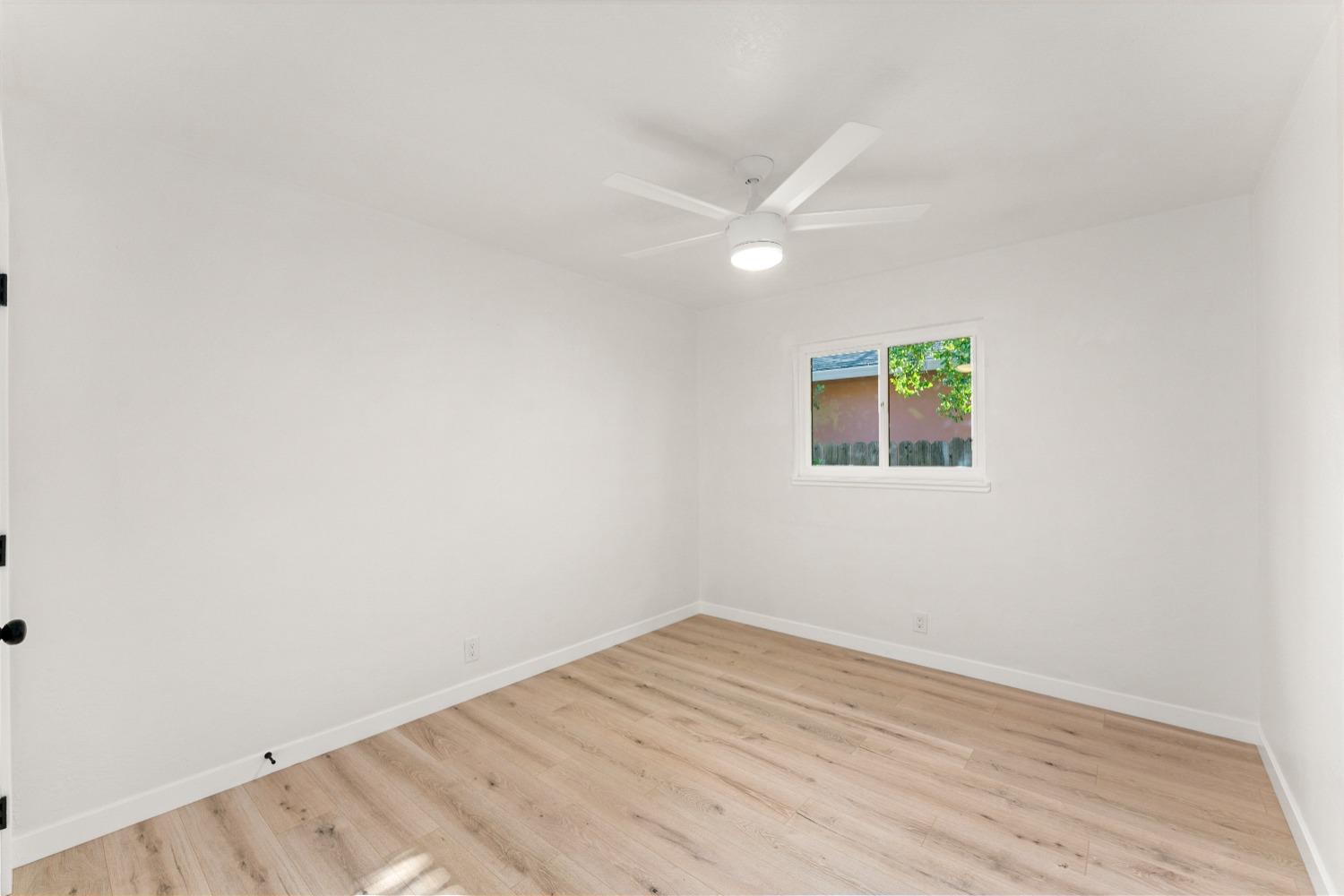 Detail Gallery Image 23 of 32 For 1464 Tradewinds Ave, Sacramento,  CA 95822 - 3 Beds | 2 Baths