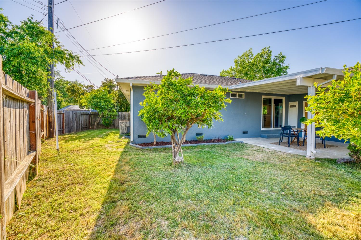 Detail Gallery Image 32 of 32 For 1464 Tradewinds Ave, Sacramento,  CA 95822 - 3 Beds | 2 Baths
