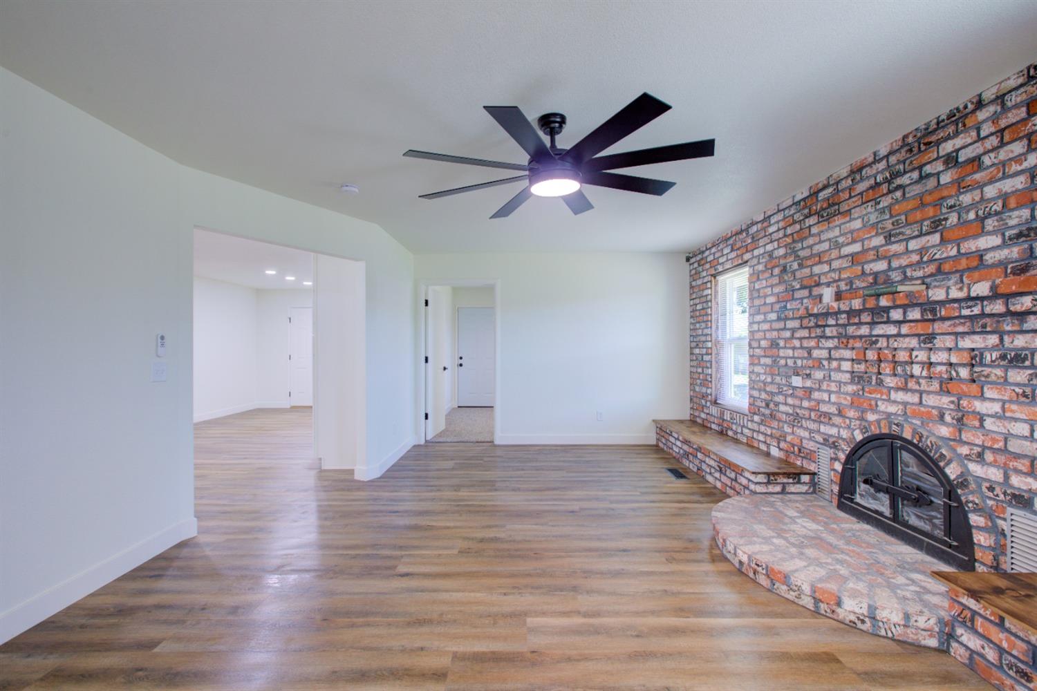 E Childs Avenue, Merced, California image 4