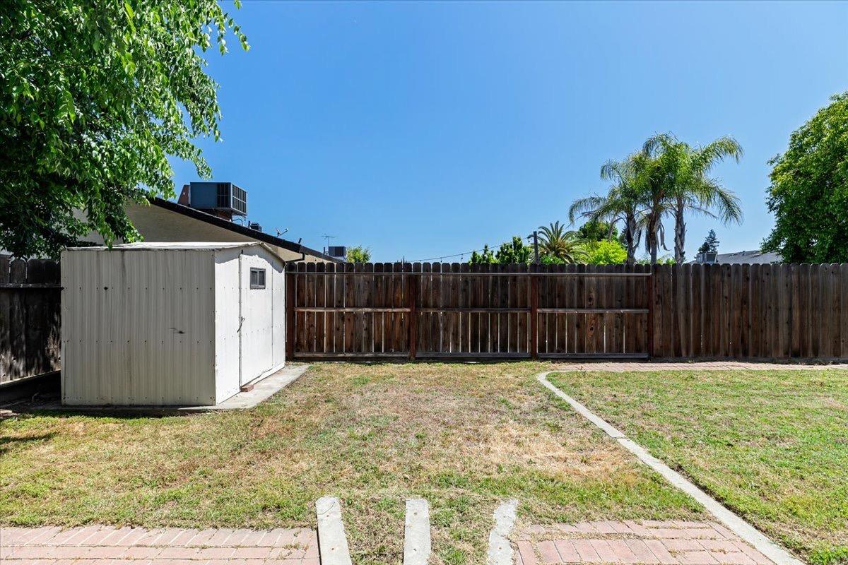 Detail Gallery Image 41 of 47 For 832 Chalone Dr, Modesto,  CA 95358 - 3 Beds | 2 Baths