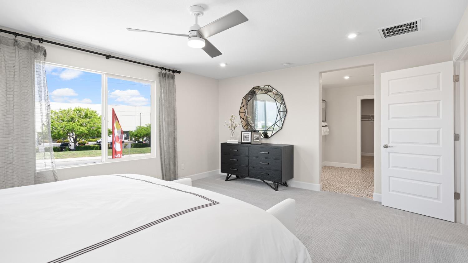 Detail Gallery Image 33 of 48 For 1093 Fiano Pl, Manteca,  CA 95337 - 5 Beds | 3 Baths