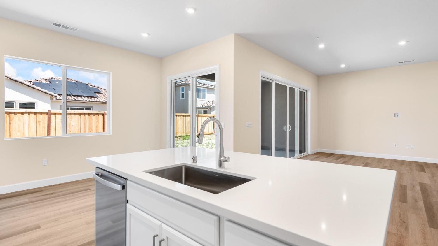 Detail Gallery Image 21 of 37 For 2153 Geneva Way, Manteca,  CA 95337 - 4 Beds | 2/1 Baths