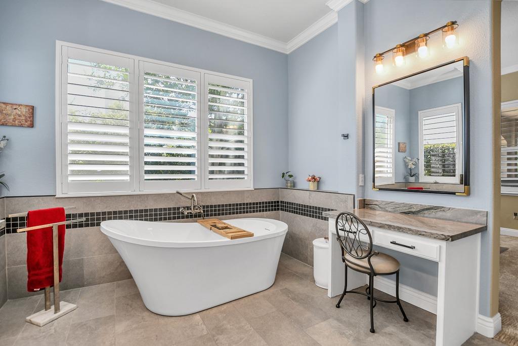 Katy Way, Brentwood, California image 29