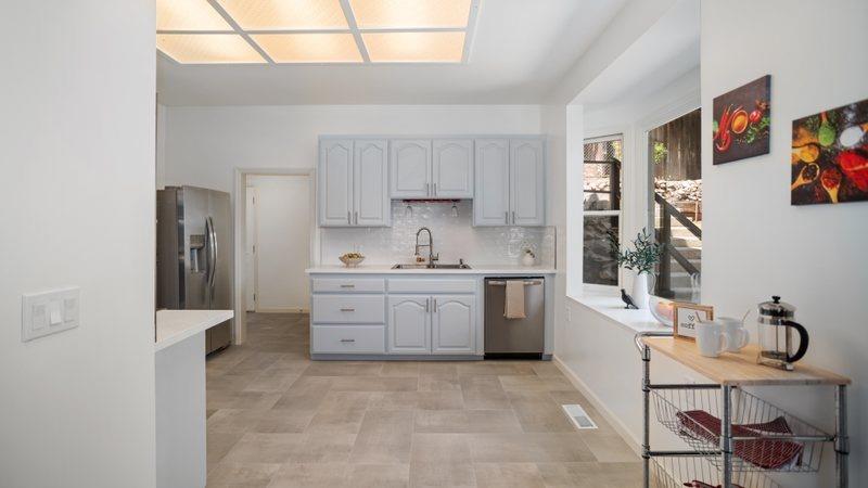 Detail Gallery Image 14 of 75 For 102 Pleasant St, Colfax,  CA 95713 - 4 Beds | 3 Baths