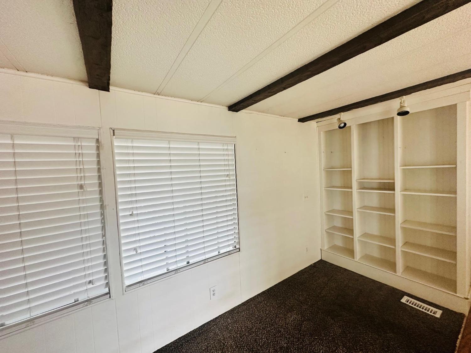 Detail Gallery Image 4 of 12 For 1300 W Olson Ave 70, Reedley,  CA 93654 - 2 Beds | 1 Baths