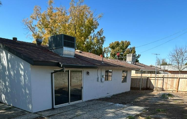 Detail Gallery Image 16 of 16 For 6917 Stillwater Way, Sacramento,  CA 95828 - 3 Beds | 1/1 Baths