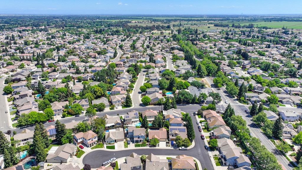 Detail Gallery Image 50 of 57 For 9577 Arcada Ct, Elk Grove,  CA 95624 - 3 Beds | 2 Baths