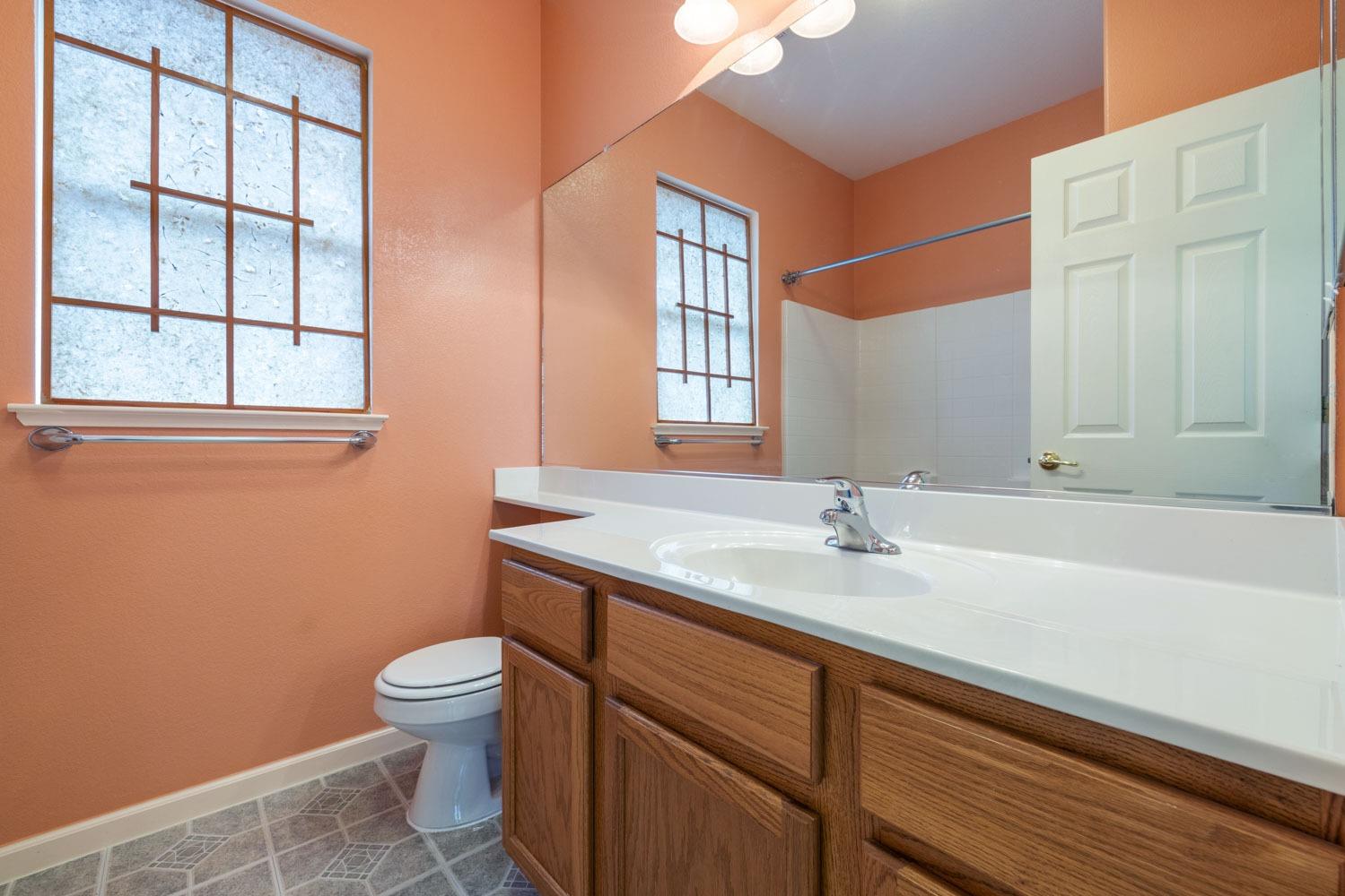 Detail Gallery Image 16 of 55 For 1700 Imshu Ct, Hughson,  CA 95326 - 3 Beds | 2 Baths