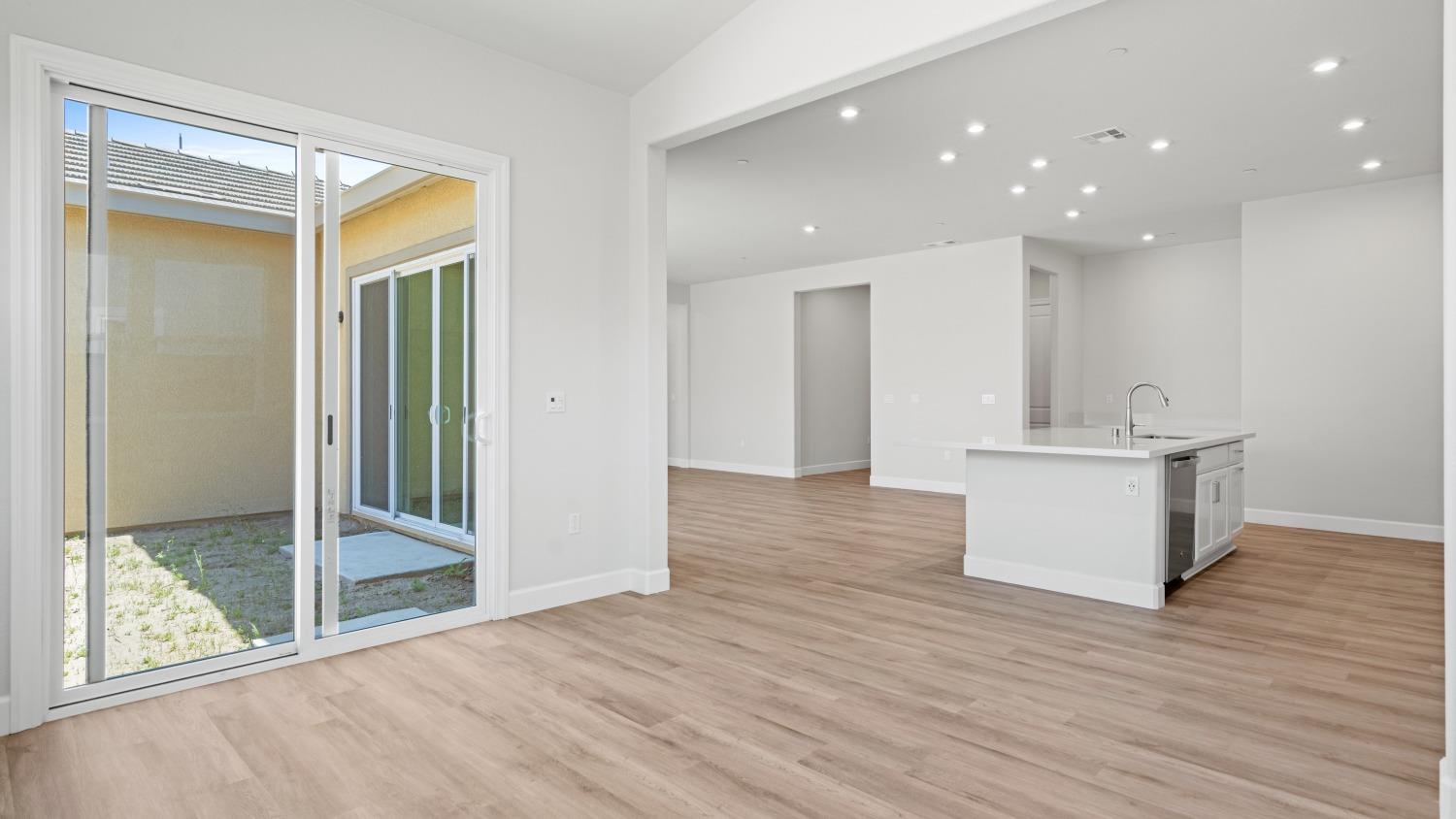 Detail Gallery Image 23 of 35 For 2119 Geneva Way, Manteca,  CA 95337 - 3 Beds | 2 Baths