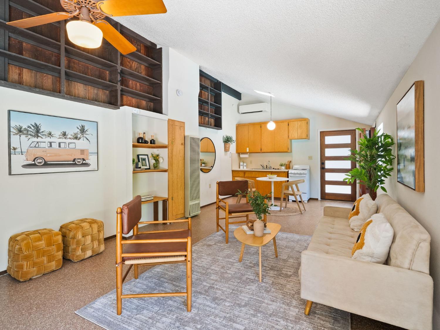 Detail Gallery Image 10 of 81 For 43236 E Oakside Pl, Davis,  CA 95618 - 3 Beds | 3 Baths