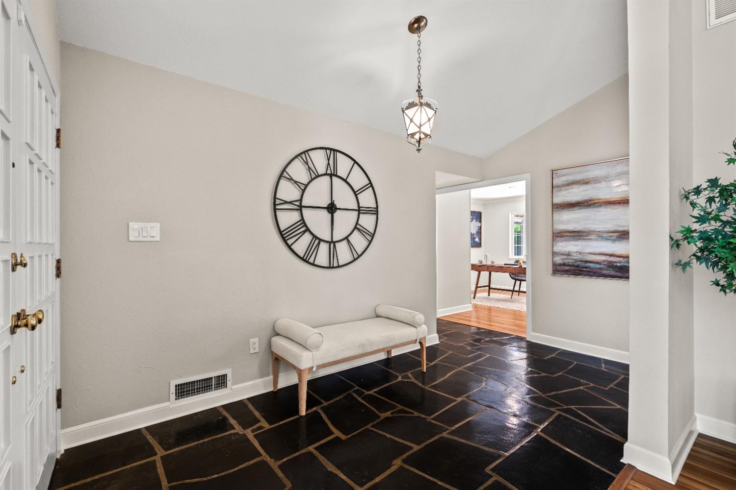 Jerrilyn Court, Carmichael, California image 10