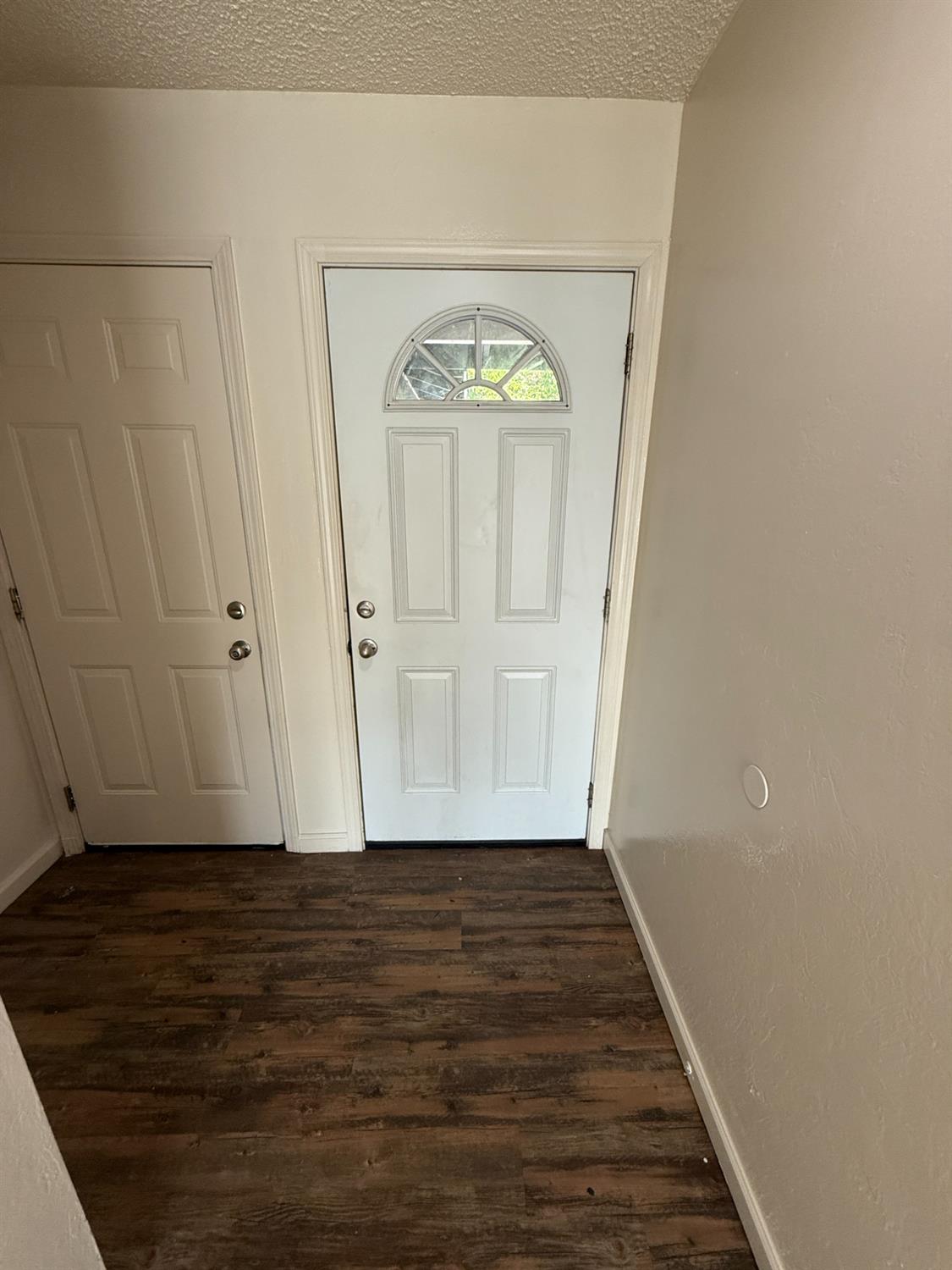 Yvonne Avenue, Manteca, California image 3