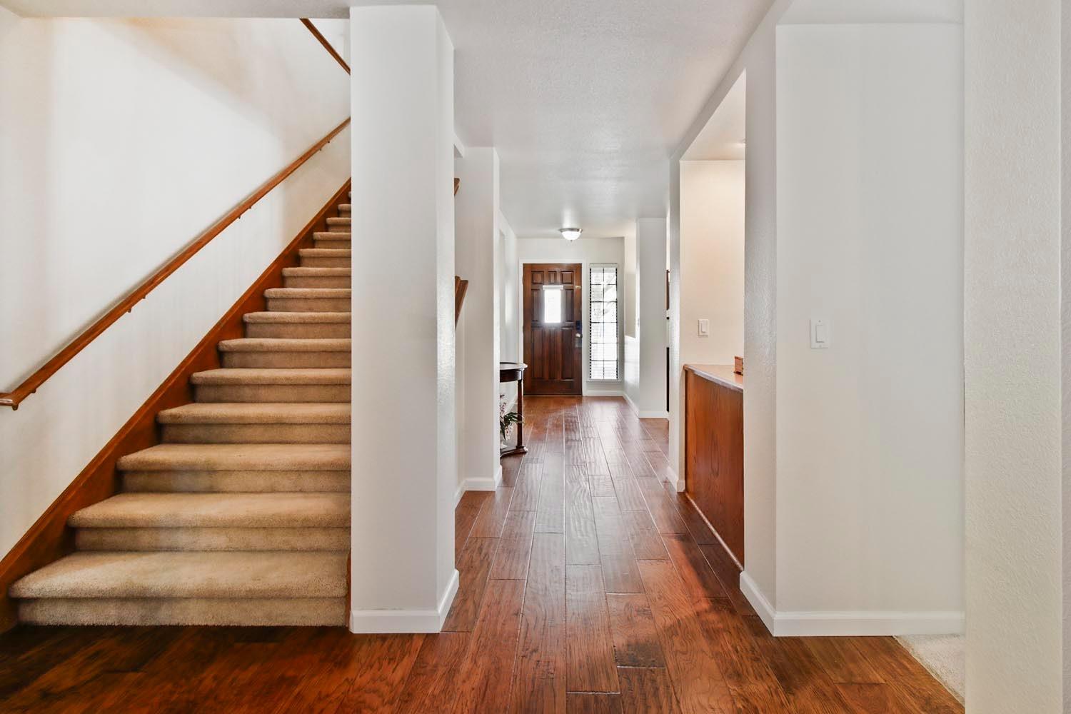 Pleasantglen Way, Elk Grove, California image 33