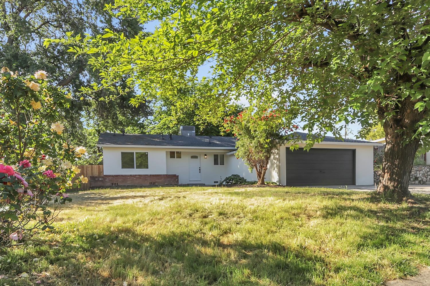 Pin Oak Court, Fair Oaks, California image 1