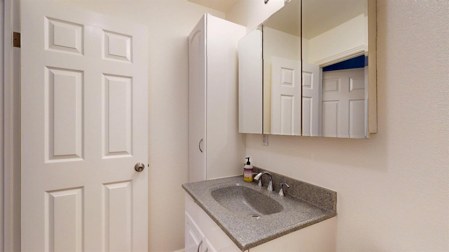 Tom Ray Dr, Grass Valley, California image 23