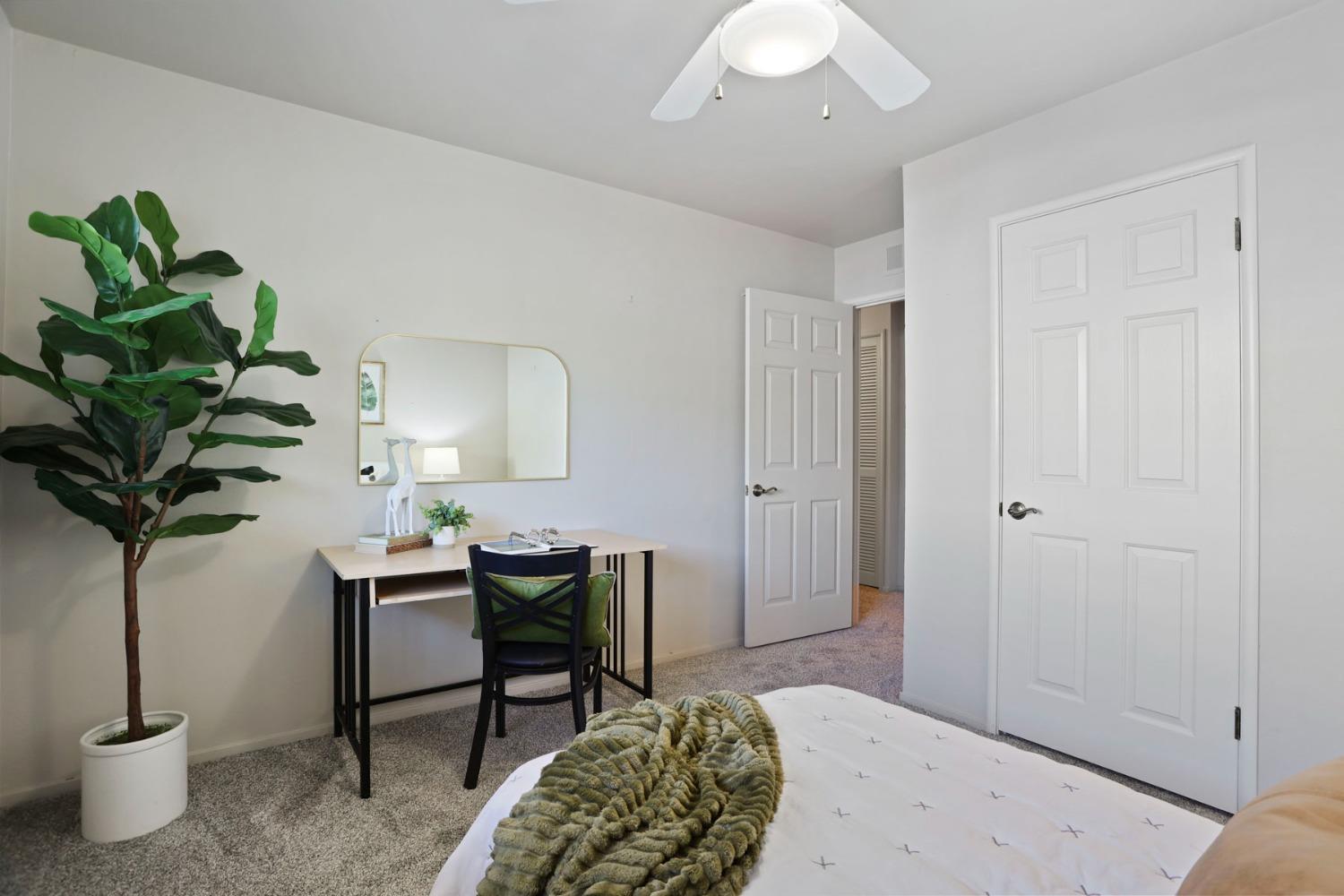 Coral Lane, Stockton, California image 15