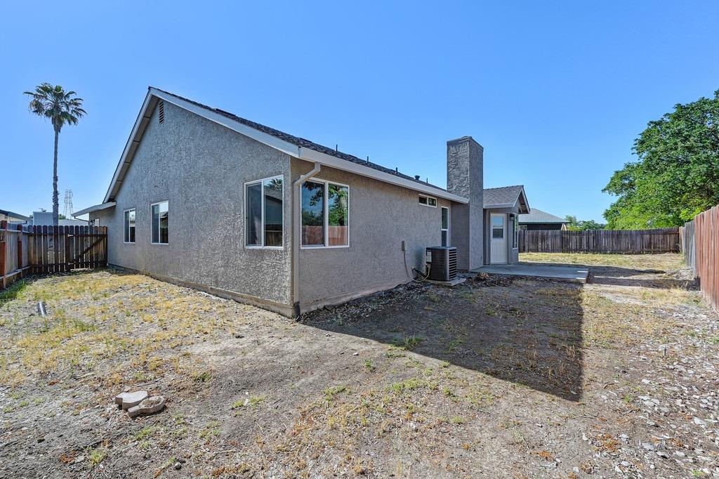 Crosswind Drive, Sacramento, California image 31