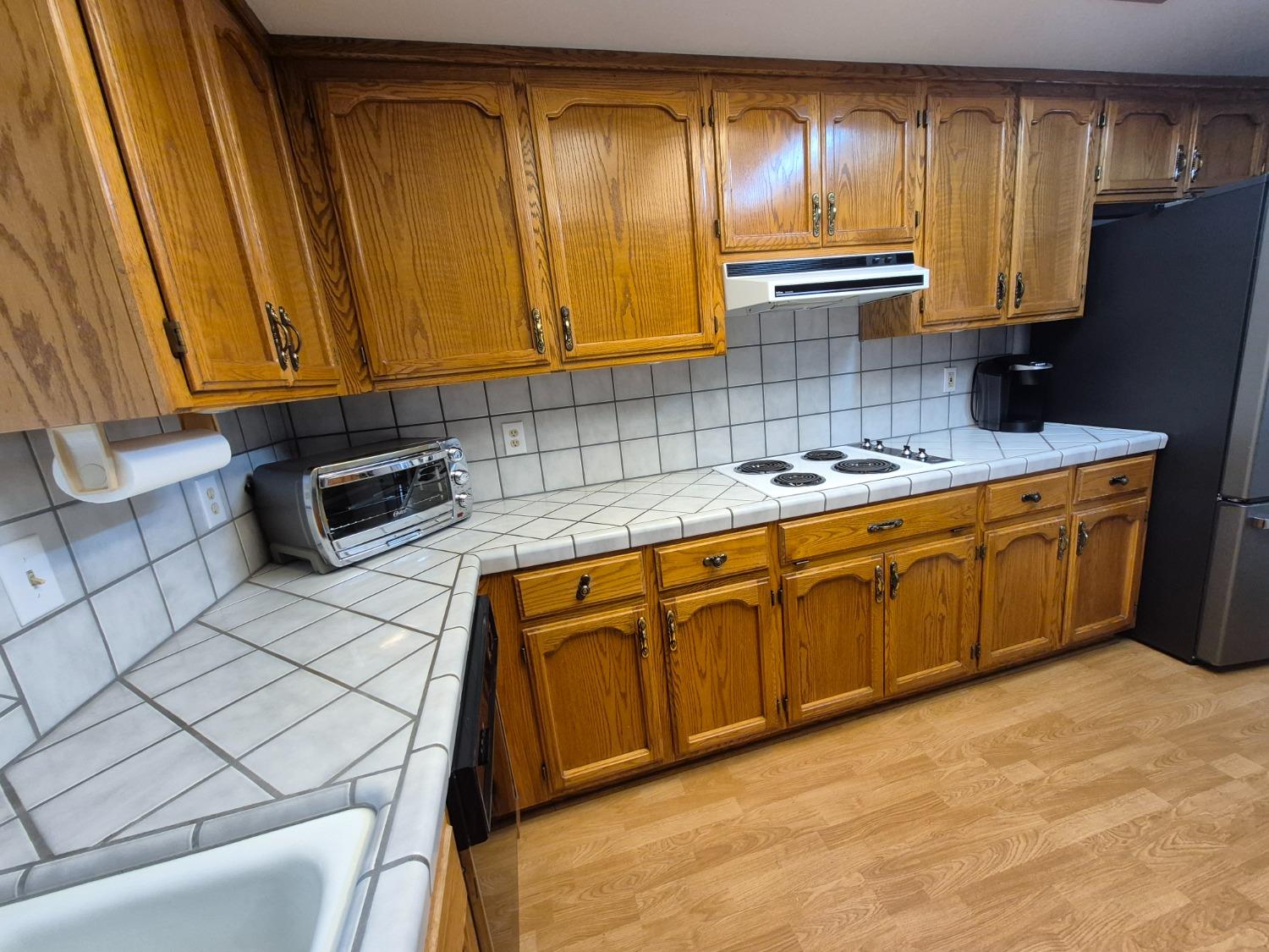 Bridgeport Lane, Manteca, California image 9