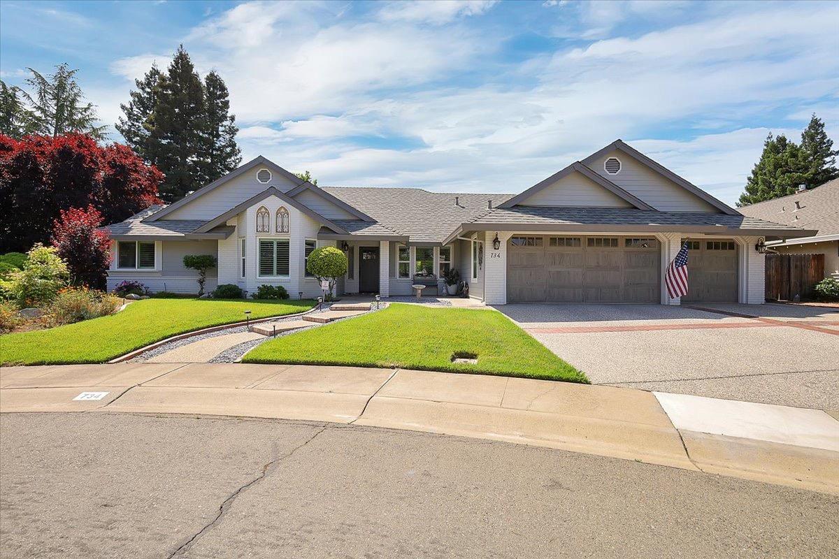 Detail Gallery Image 2 of 70 For 734 Mariner Loop, Yuba City,  CA 95991 - 4 Beds | 3 Baths