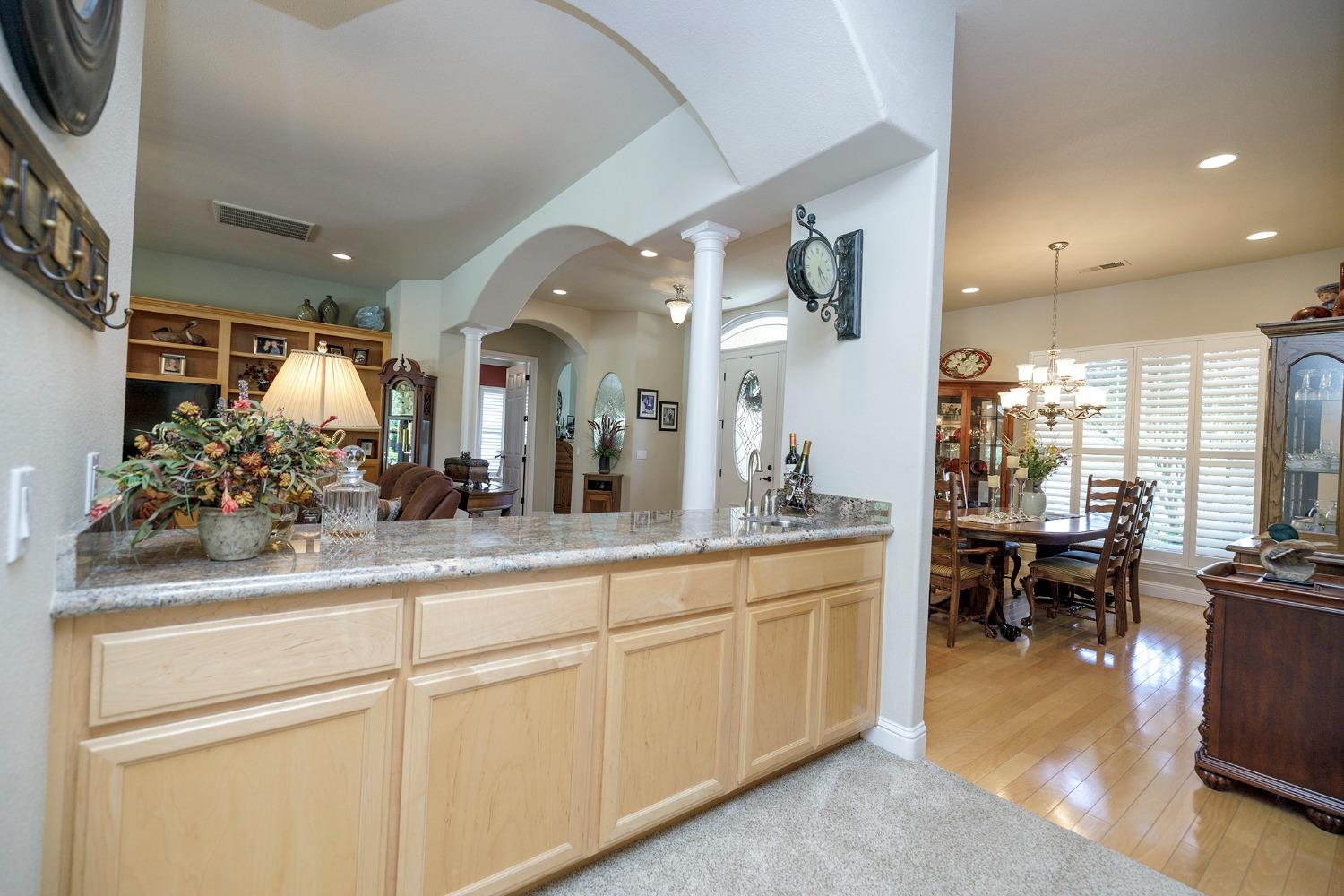 Detail Gallery Image 14 of 77 For 11325 Wild Oak Dr, Oakdale,  CA 95361 - 4 Beds | 2/1 Baths
