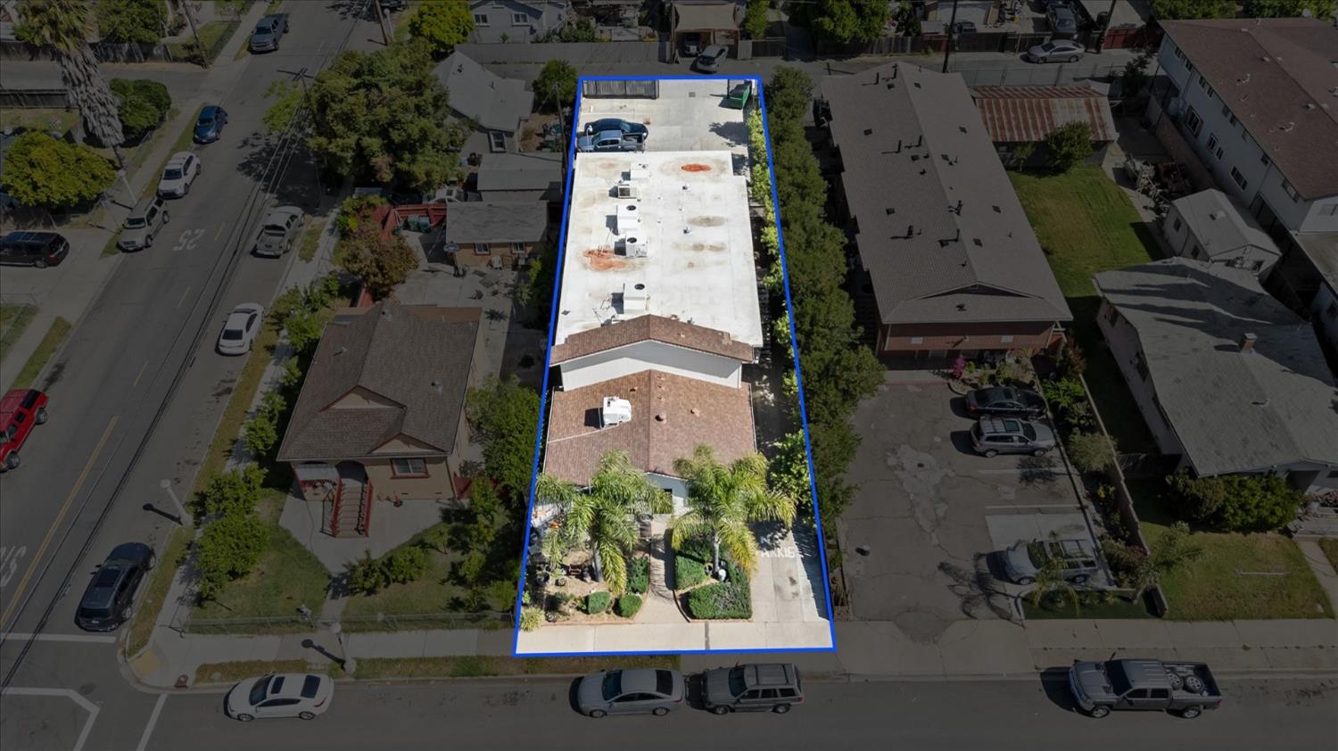 E Locust Street, Lodi, California image 2