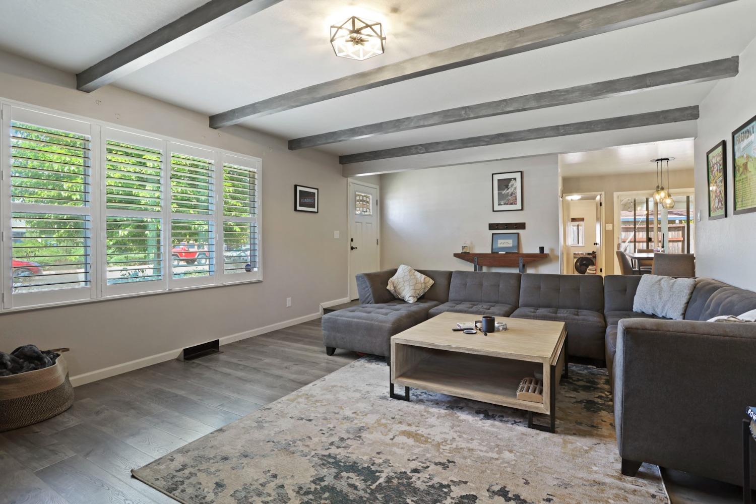Vista Drive, Lodi, California image 9