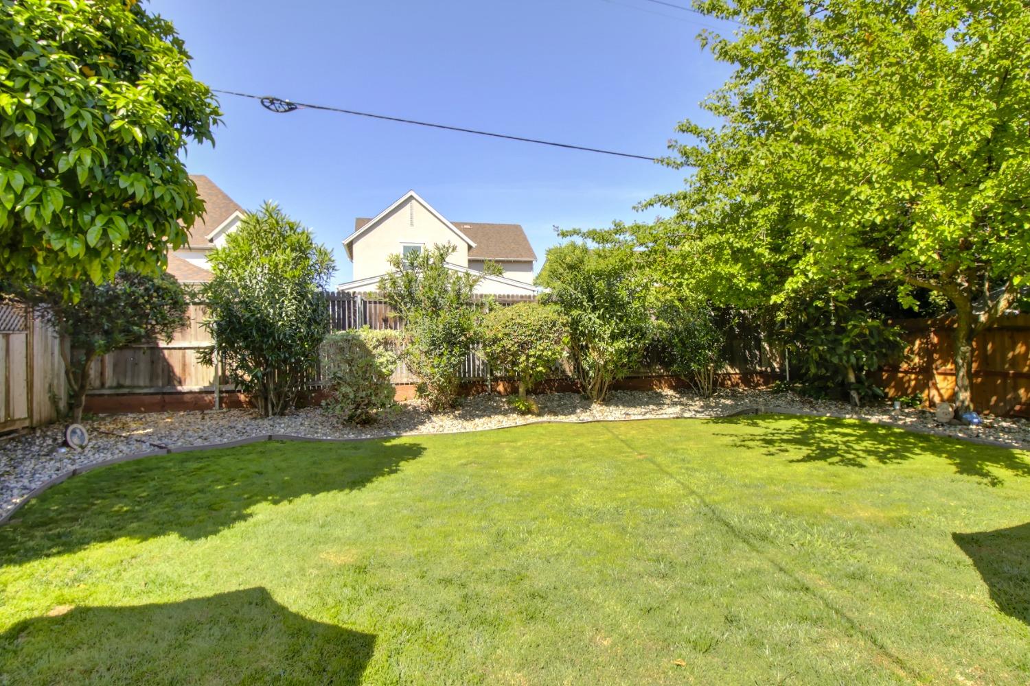 property-img