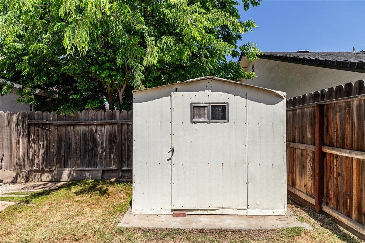 Detail Gallery Image 43 of 47 For 832 Chalone Dr, Modesto,  CA 95358 - 3 Beds | 2 Baths