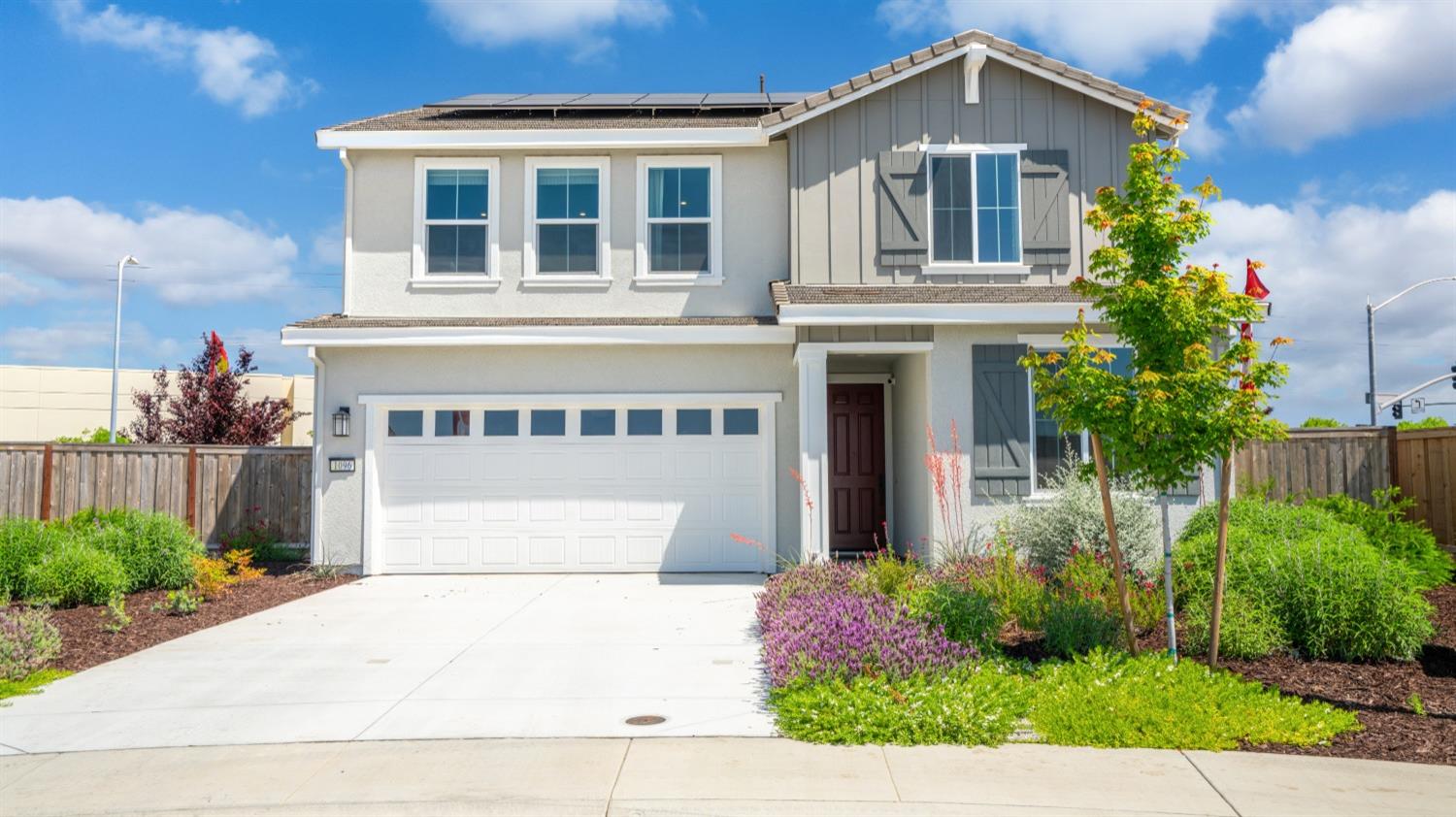 Detail Gallery Image 2 of 41 For 1096 Fiano Pl, Manteca,  CA 95337 - 4 Beds | 3 Baths