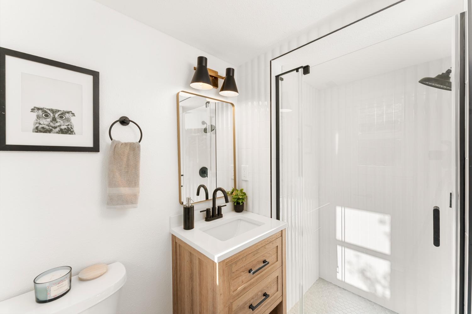 Detail Gallery Image 21 of 32 For 1464 Tradewinds Ave, Sacramento,  CA 95822 - 3 Beds | 2 Baths