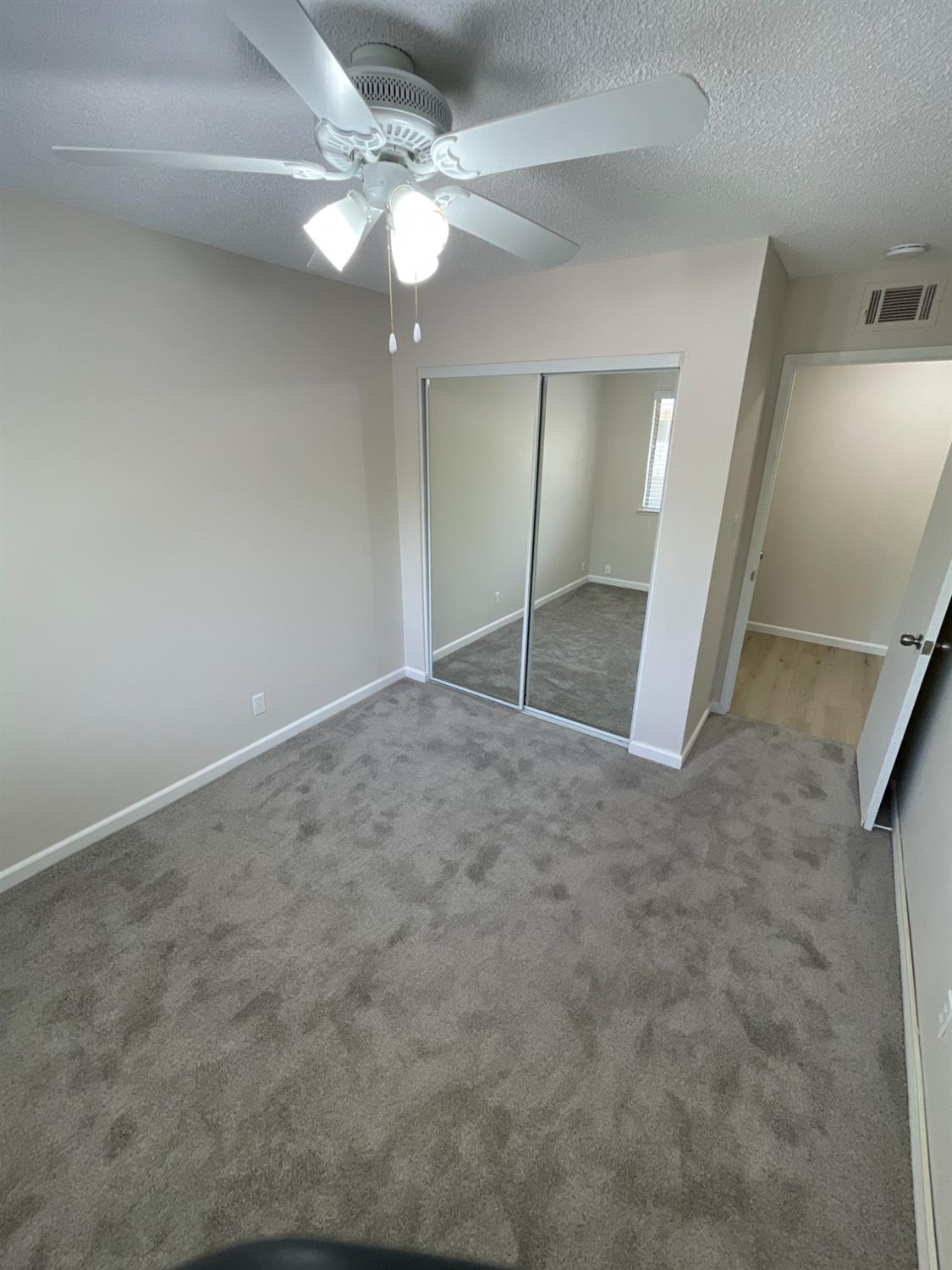 Photo #13: 225056629 Listing: Photo #13
