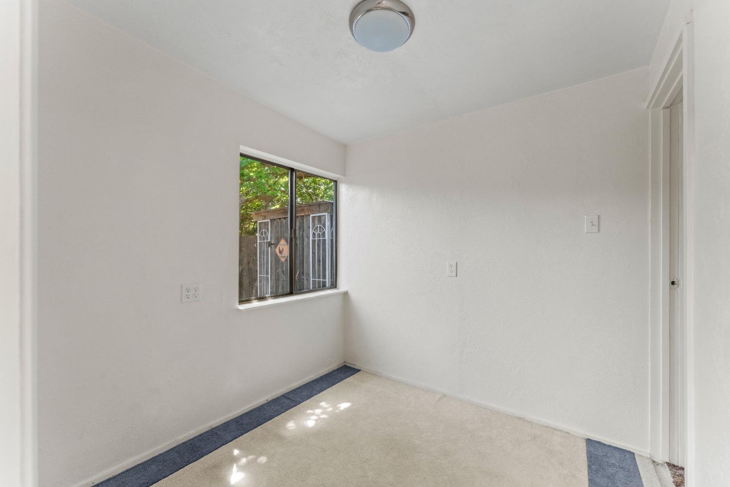 Detail Gallery Image 15 of 52 For 6849 26th St, Rio Linda,  CA 95673 - – Beds | – Baths