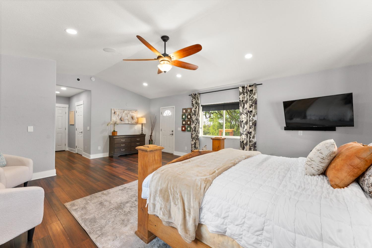 Detail Gallery Image 19 of 99 For 2710 Boulder Ln, Placerville,  CA 95667 - 4 Beds | 3 Baths