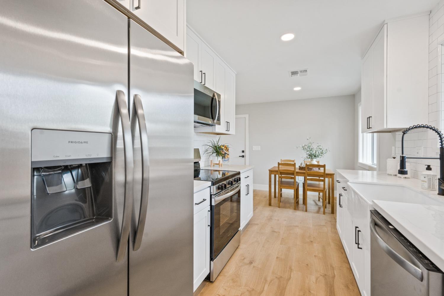 Aerobee Avenue, Fair Oaks, California image 7
