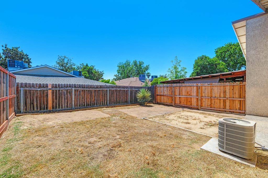 Terrace Downs Way, Sacramento, California image 28