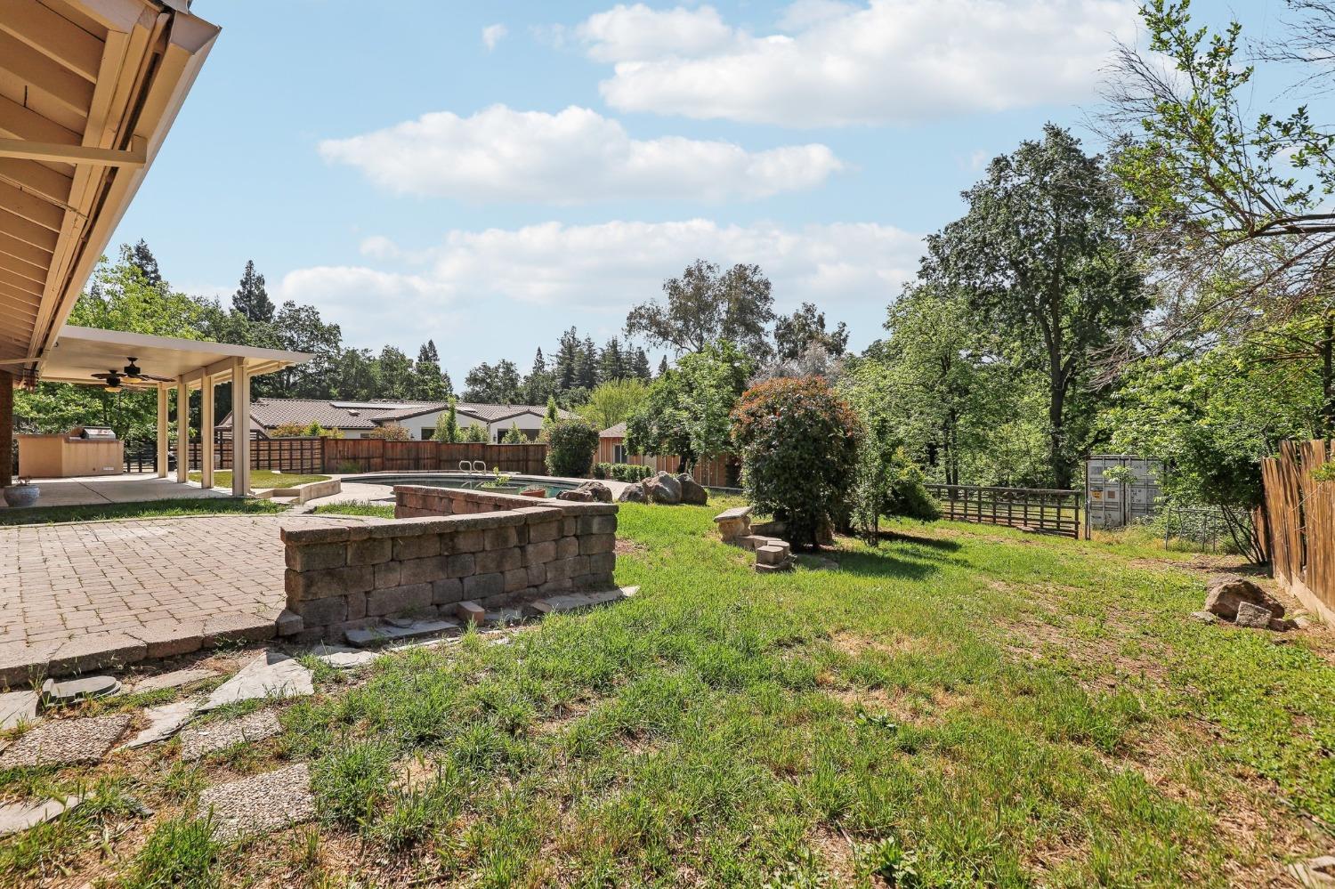 Sutter Avenue, Carmichael, California image 23