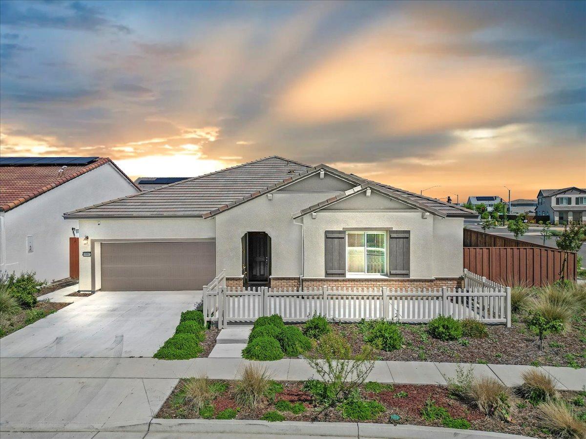 Winne Drive, Woodland, California image 1