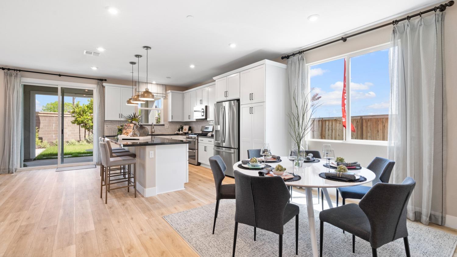 Detail Gallery Image 9 of 41 For 1096 Fiano Pl, Manteca,  CA 95337 - 4 Beds | 3 Baths