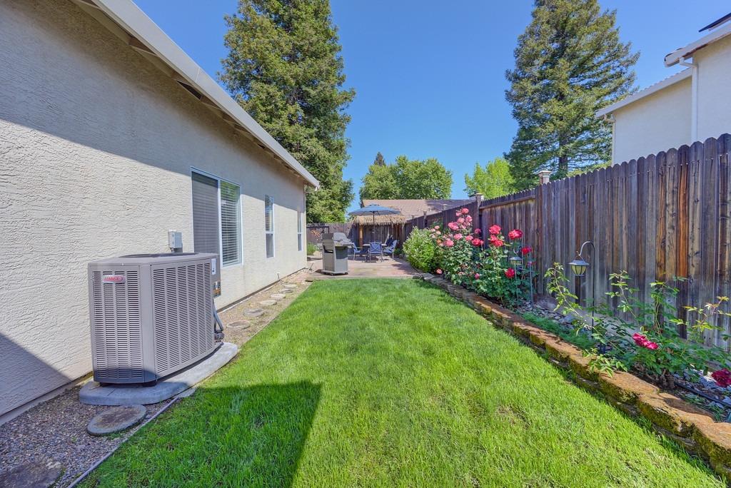 Evergreen Drive, Roseville, California image 37